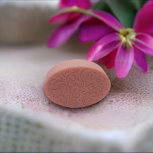 Load image into Gallery viewer, Geranium Vegan Soap (3 Soaps)
