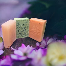 Load image into Gallery viewer, Flower Soaps (3 soaps)