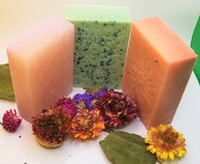 Load image into Gallery viewer, Flower Soaps (3 soaps)