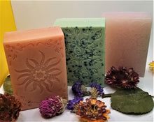Load image into Gallery viewer, Flower Soaps (3 soaps)