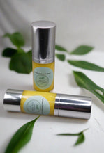 Load image into Gallery viewer, Brightening Face Serum