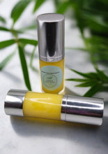 Load image into Gallery viewer, Dark Spots Face Serum, Handmade