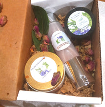 Load image into Gallery viewer, Rose Handmade Gift Box