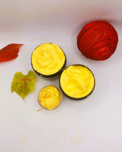 Load image into Gallery viewer, Saffron Brightening Face Cream, Handmade